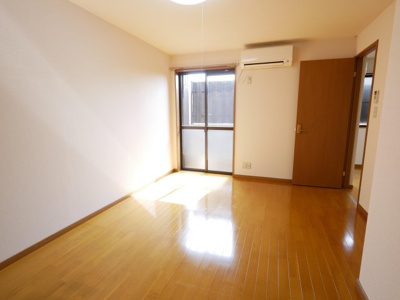 【洋室】 | フラッティ千本鞍馬口 | １LDK内装