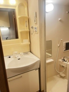 【独立洗面台】 | フラッティ千本鞍馬口 | １K内装