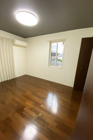 海南市下津町丸田・中古戸建・54506の洋室