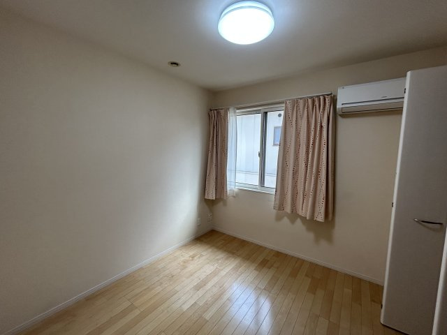 海南市下津町丸田・中古戸建・54506の洋室