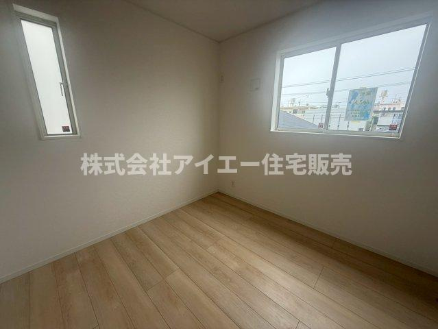 ♥♥うるま市みどり町第2（全2棟）の洋室|落ち着いた色調の洋室です