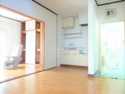 【居間・リビング】 | グリーンハイツ国分 | おしゃれなリビングです