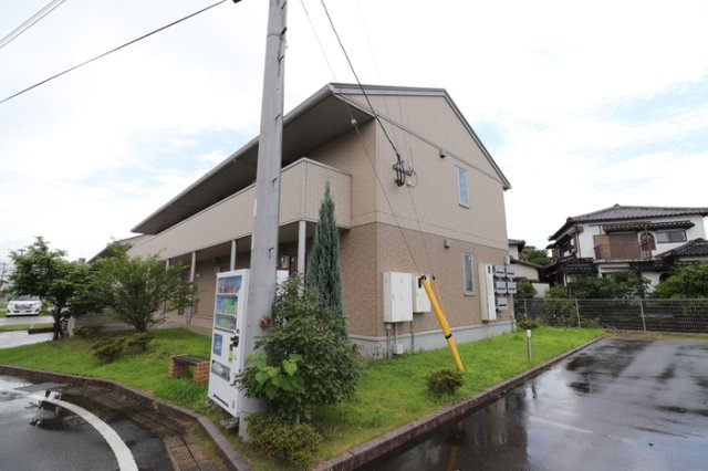 オリーヴァ東櫛原　B棟の外観|お洒落な外観です★