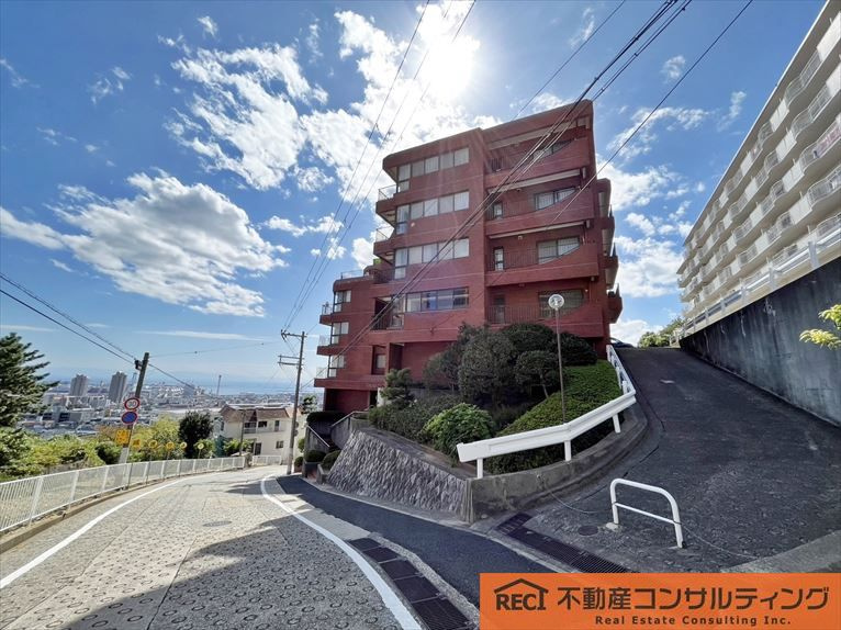 パレロワイヤル六甲台の外観