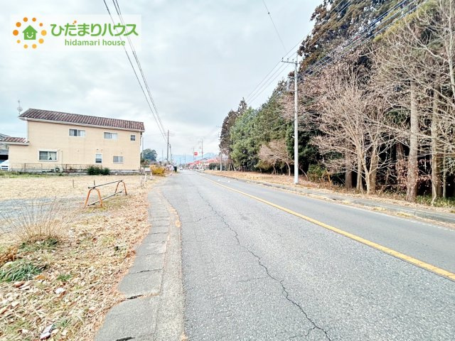 【前面道路含む現地写真】 | 笠間市下郷　土地 | 前面道路も広々としております！