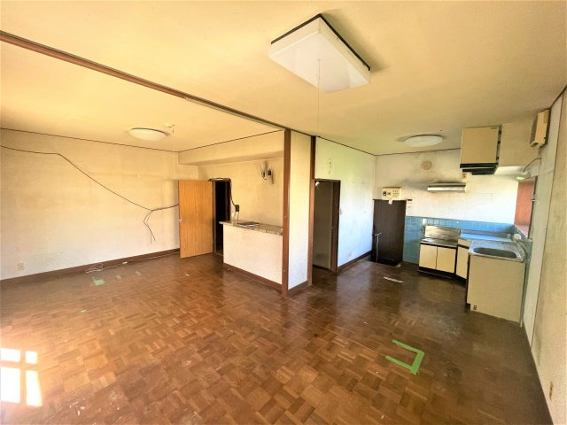 栃木市沼和田町　中古住宅の居間・リビング