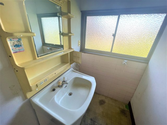 栃木市沼和田町　中古住宅の脱衣所