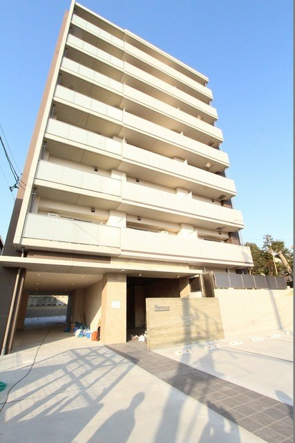 ペローサの外観