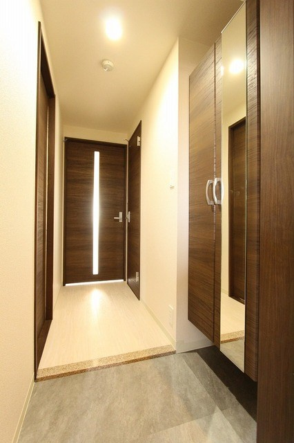 ペローサの玄関