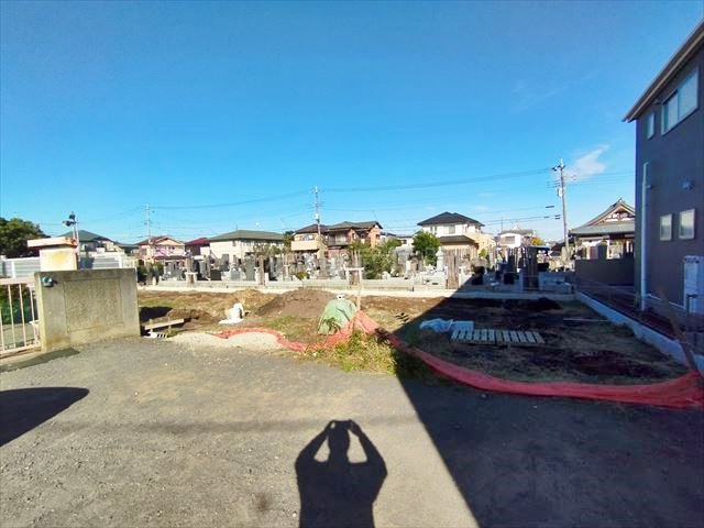 【前面道路含む現地写真】 | 川越市寺尾　全２区画　B１号地 | ２駅利用可能です（新河岸駅・上福岡駅）