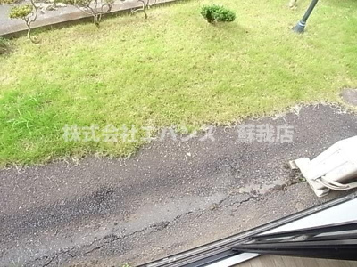 【バルコニー】 | コーポフリーダム | 広々としたバルコニーです