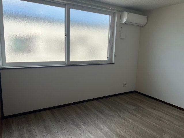 シャインアーチEの洋室