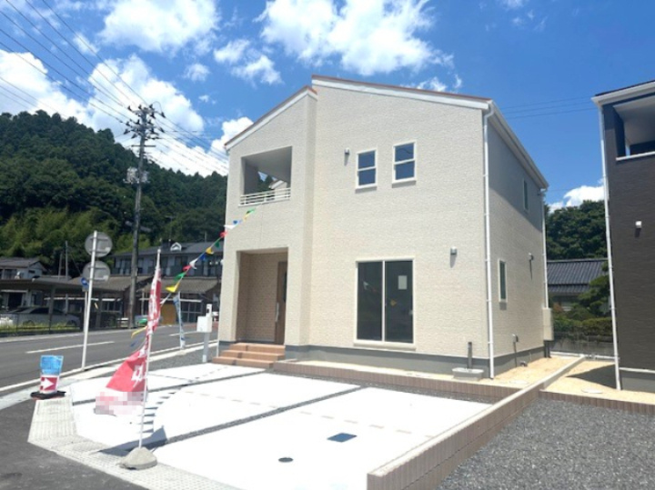 【新築戸建】　内郷御台境町第3の駐車場|1号棟写真　外観・カースペースです。