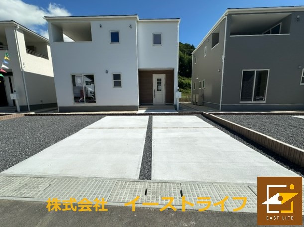 【新築戸建】　内郷御台境町第3の駐車場|2024年8月撮影。お気軽にお問い合わせ下さい(^_^)/