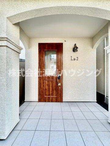 LacollineSenriokaの玄関