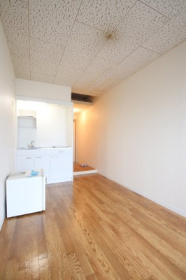 【洋室】 | ビレッジ西野