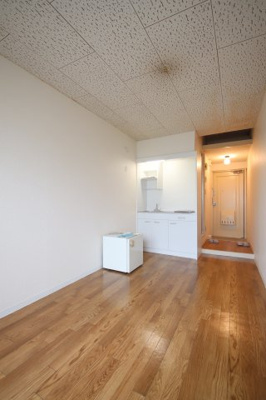 【洋室】 | ビレッジ西野