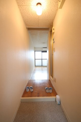 【玄関】 | ビレッジ西野