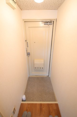 【玄関】 | ビレッジ西野