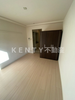 【居間・リビング】 | スペーシア池上 | こちらの居間で趣味の時間をお楽しみください