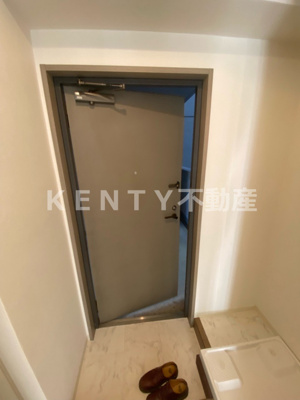 【玄関】 | スペーシア池上 | 収納もある玄関です