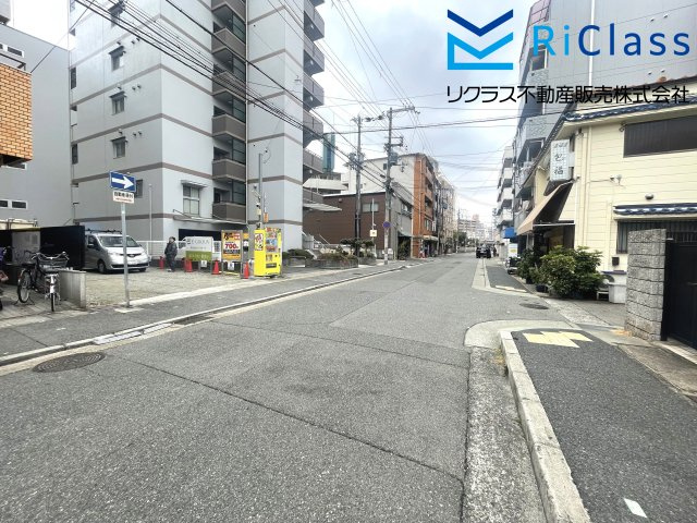 ビラユニオン兵庫の周辺|マンション前の道路です
