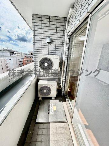 ノルデンハイム江坂のバルコニー