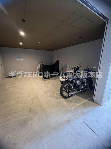 PARK HILLS今里蘭の駐車場