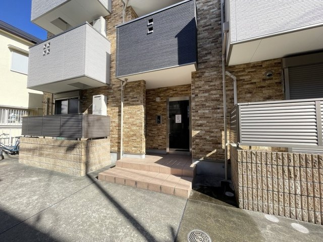 HCフラッツ魚崎のエントランス