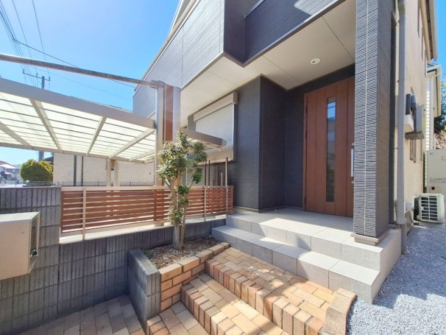鎌ヶ谷市東中沢3丁目戸建てのエントランス|エントランスです