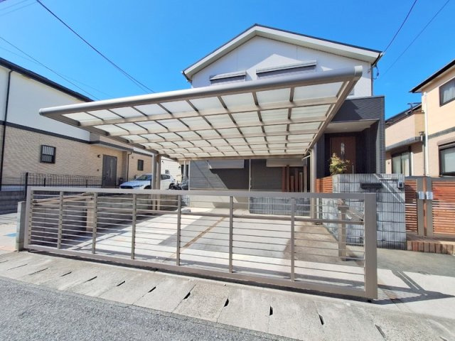 鎌ヶ谷市東中沢3丁目戸建ての駐車場|駐車場完備です