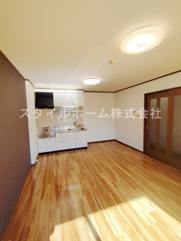 ベルバランセK参番館の居間・リビング