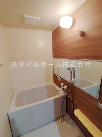 ベルバランセK参番館の浴室