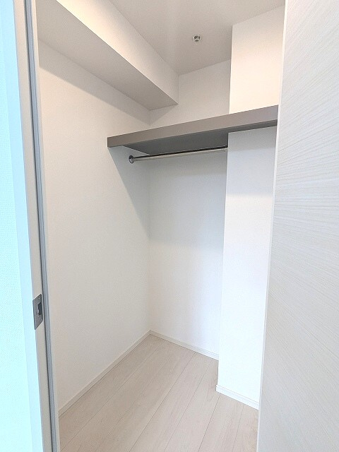ルジュール神田須田町の収納|ウォークインクローゼット