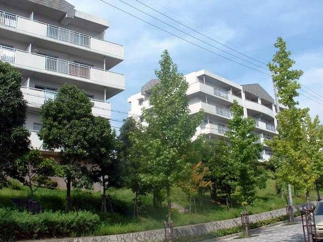 ＵＲ東山台ハイツ　205号棟