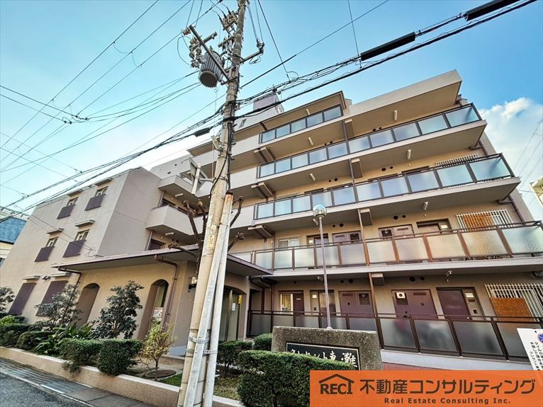 クレセント東灘の外観