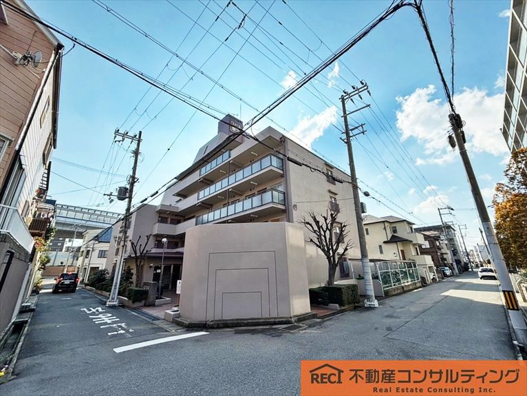 クレセント東灘の外観