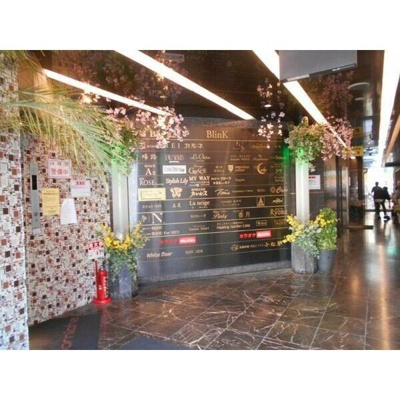 【エントランス】 | 北新地HATBOYBLD.