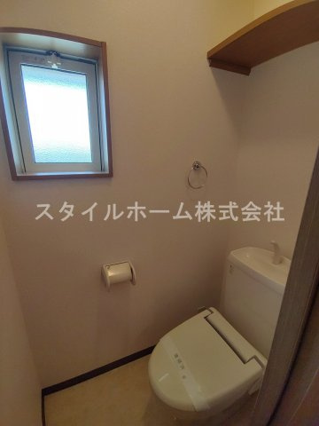 メゾンKのトイレ|清潔感のあるトイレです