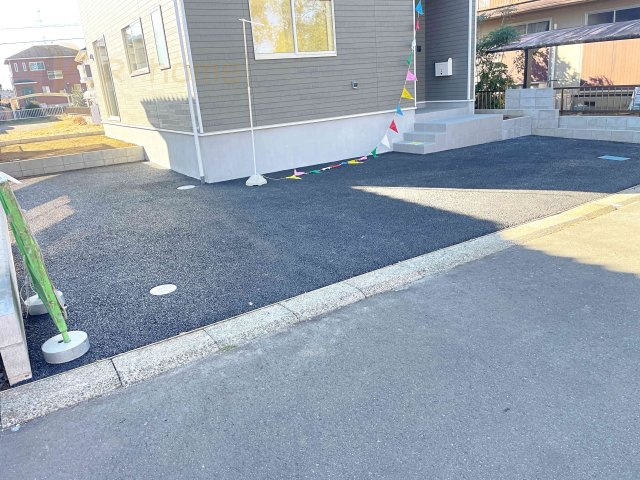 つくば市南中妻第5　新築戸建て　1号棟の駐車場|カースペースは2台お停めいただけます♪