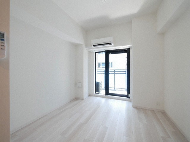 S-RESIDENCE新大阪Rishの居間・リビング