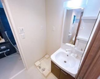 半田市船入町一棟アパートの洗面所