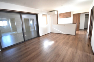 【居間・リビング】 | 鹿屋市寿7丁目　中古戸建