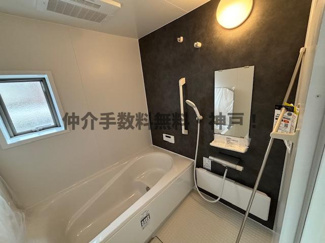 【浴室】 | 明石市東朝霧丘　新築戸建　仲介手数料無料！ | 落ち着いた空間のお風呂です