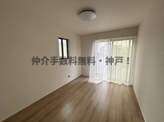 【洋室】 | 明石市東朝霧丘　新築戸建　仲介手数料無料！ | 広々とした洋室です