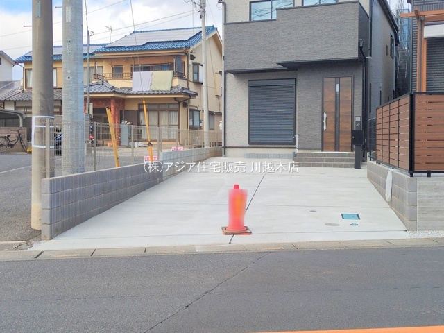 月々１１万円台～　新築戸建　富士見市上沢第13期の駐車場|カースペース2台可