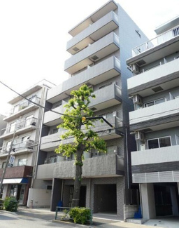 【外観】 | 鉄筋コンクリート造のがっちりとした建物