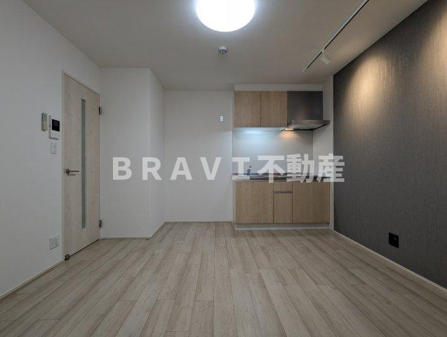 フジパレス城東東中浜Ⅲ番館 BRAVI不動産の居間・リビング