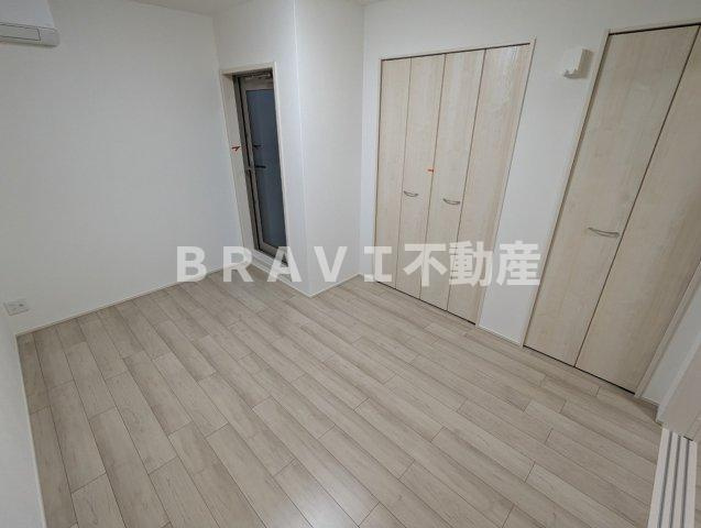 フジパレス城東東中浜Ⅲ番館 BRAVI不動産の洋室