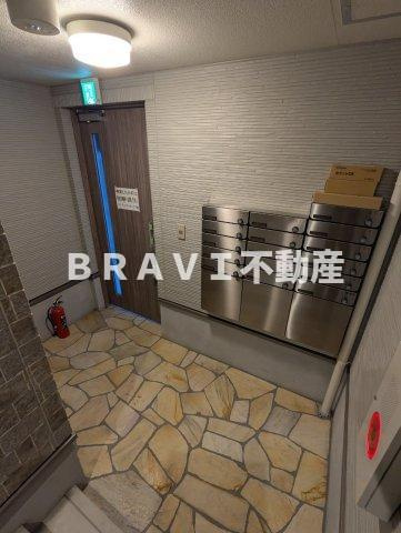 フジパレス城東東中浜Ⅲ番館 BRAVI不動産のロビー